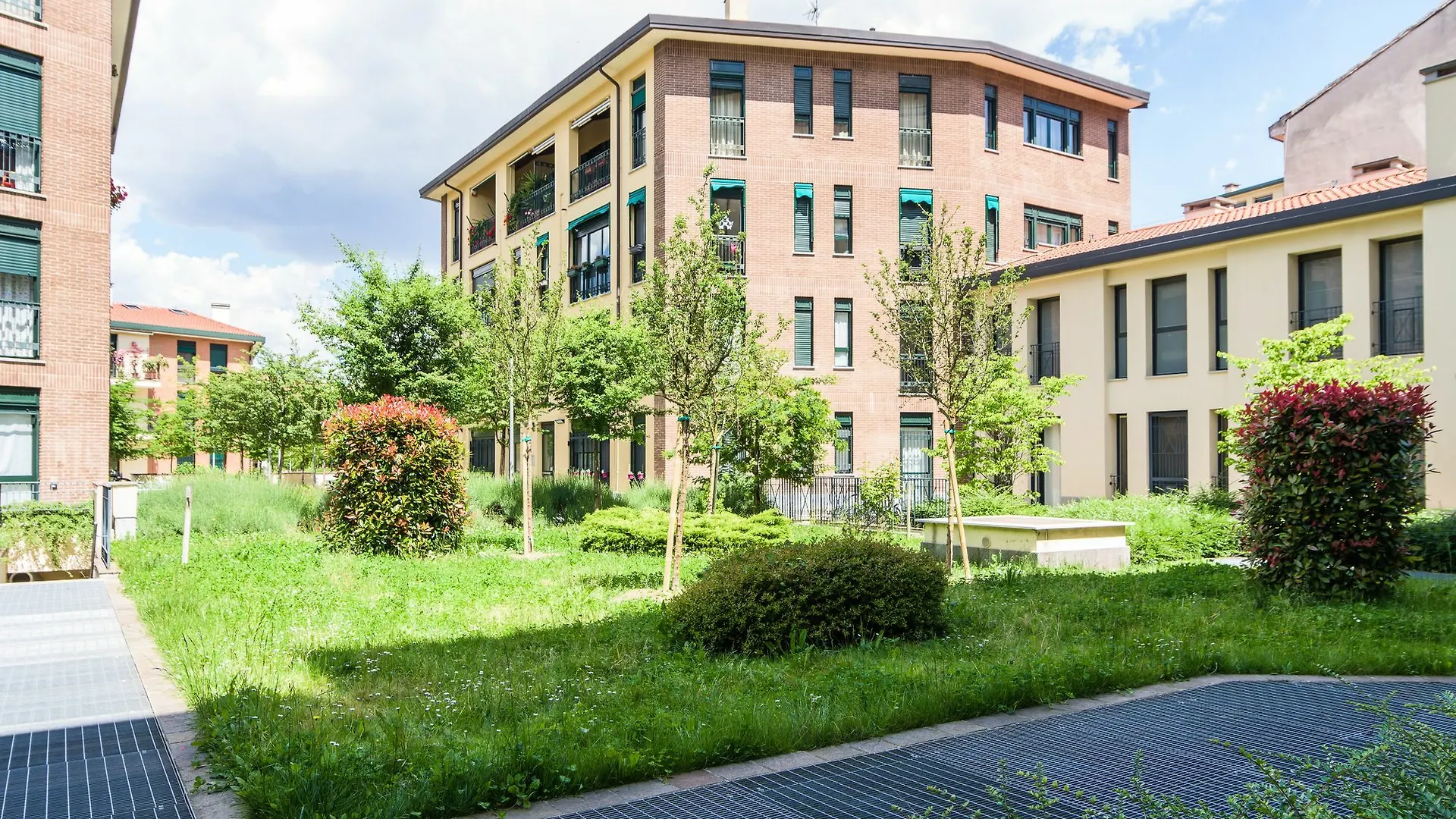 Homeathotel - Naviglio Pavese Milan Italy